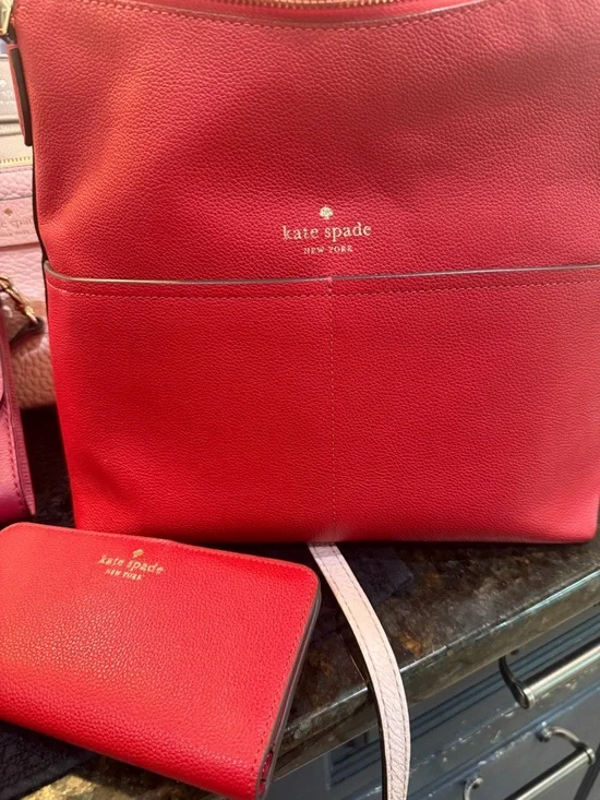 Lot of seven Kate Spade bags! All for one price with free shipping! - Picture 5 of 10